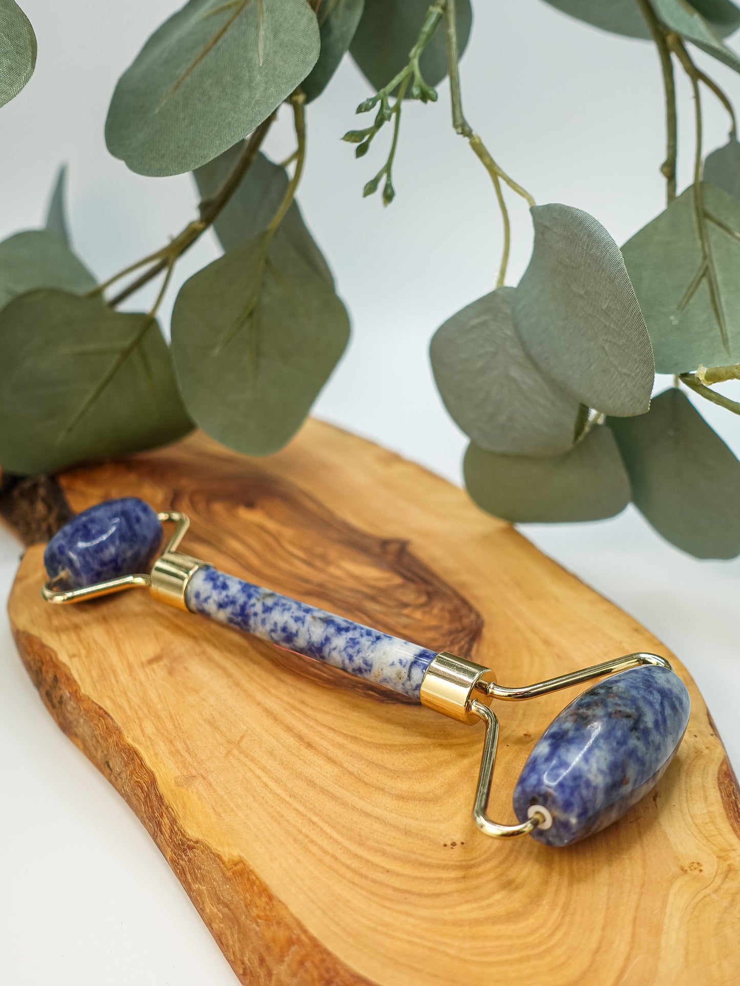 Crystal Face Roller