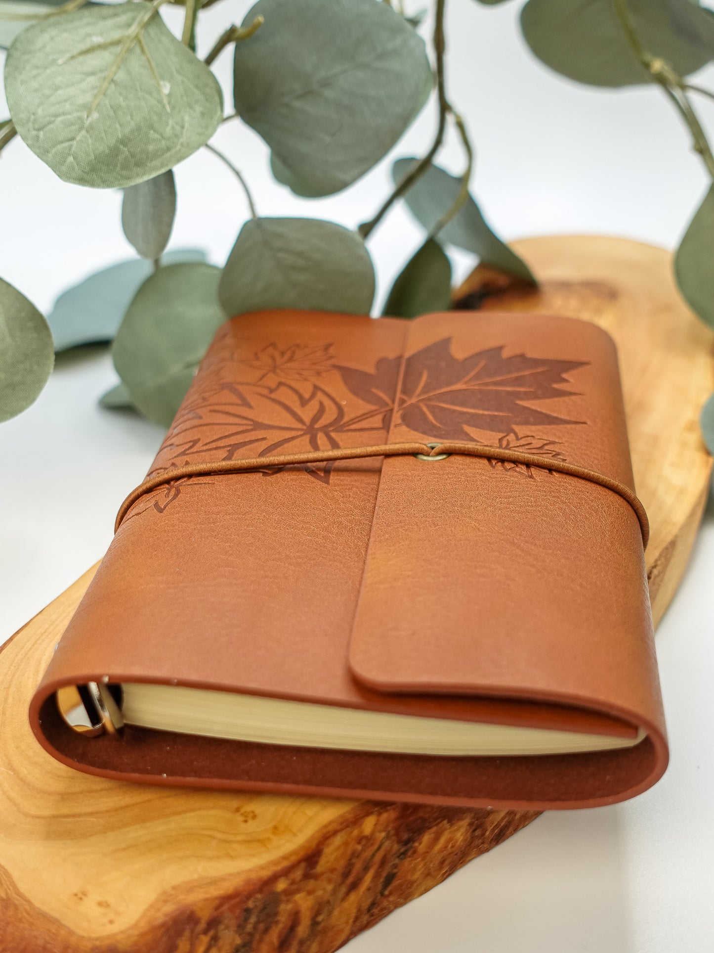 Leaf Notebook - Elastic Close