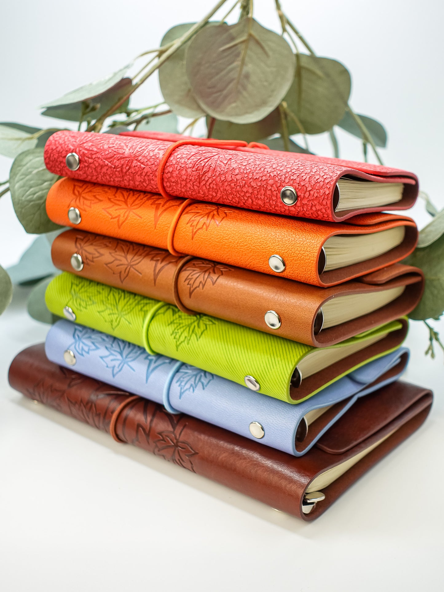 Leaf Notebook - Elastic Close