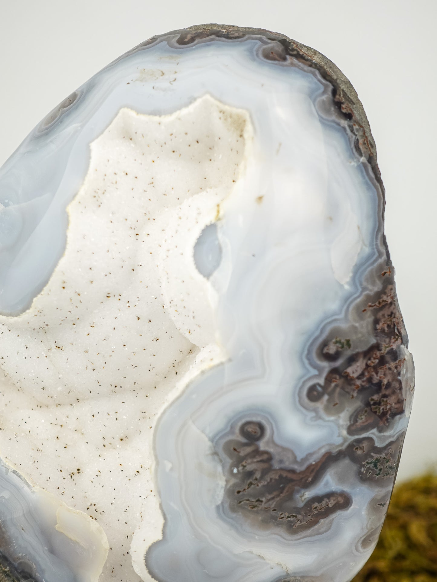 Agate Freeform on Pin