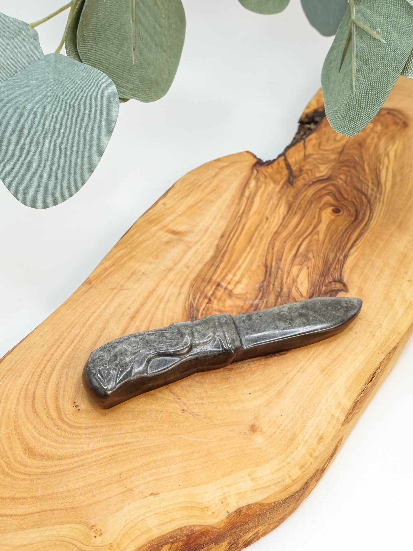 Crystal Dagger Carving - Multiple Materials
