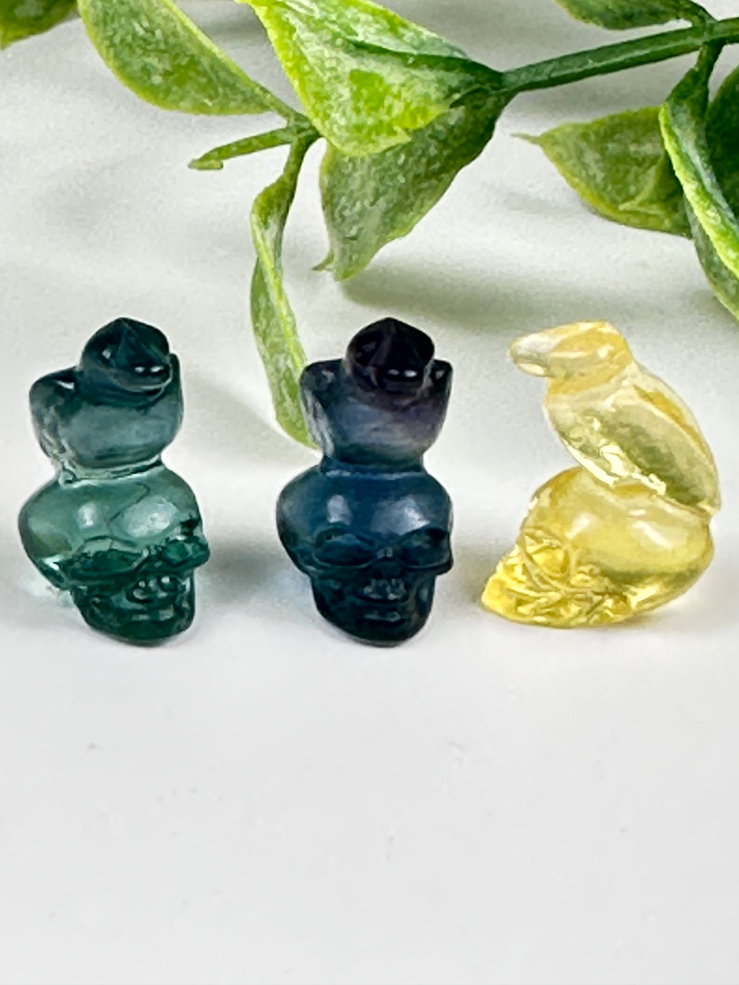 Mini Fluorite Skull/Raven Carving