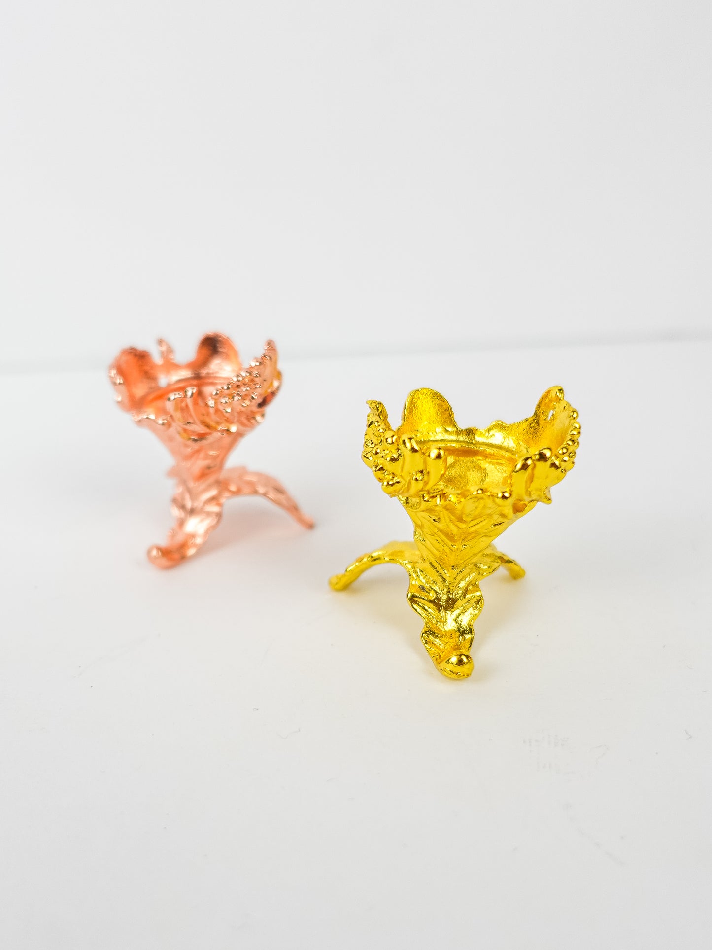 Petal Sphere Stand