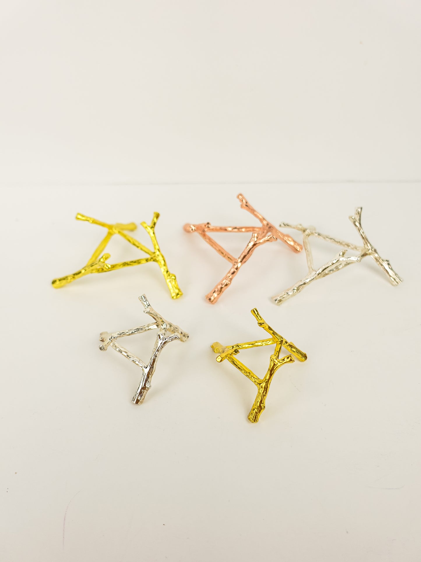 Metal Twig Sphere Stand-2 Sizes