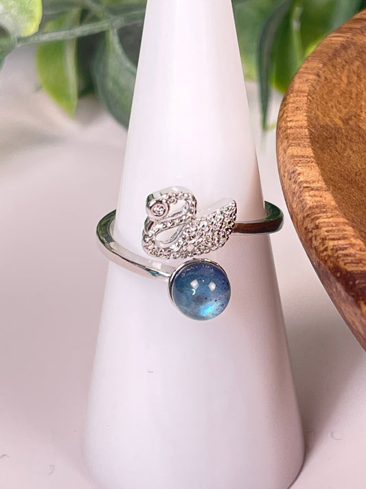 Swan Labradorite Ring