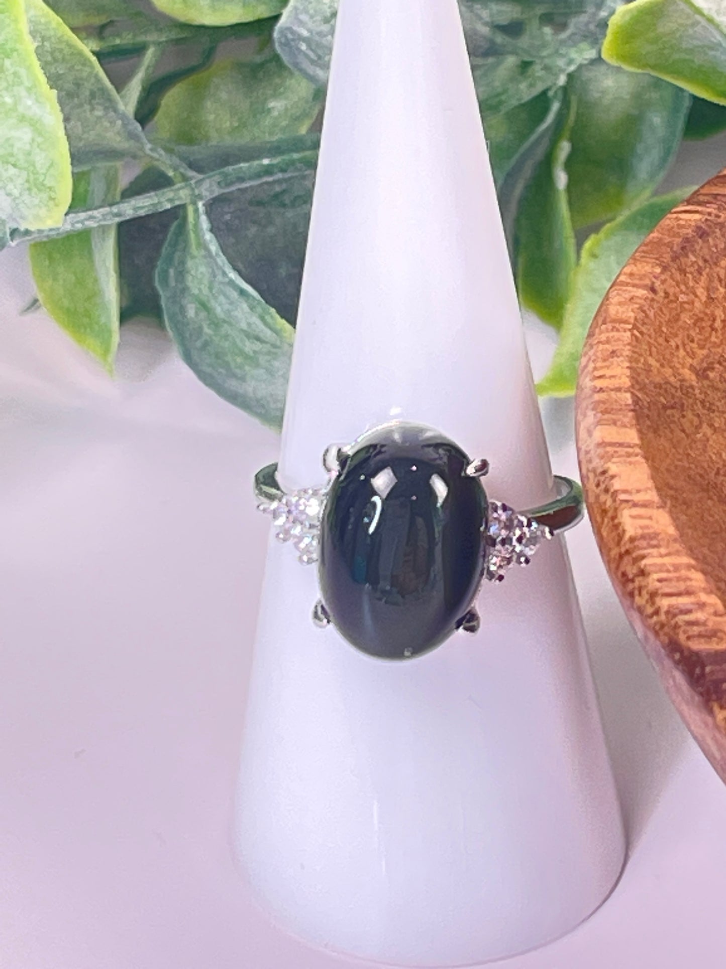 Oval Ring