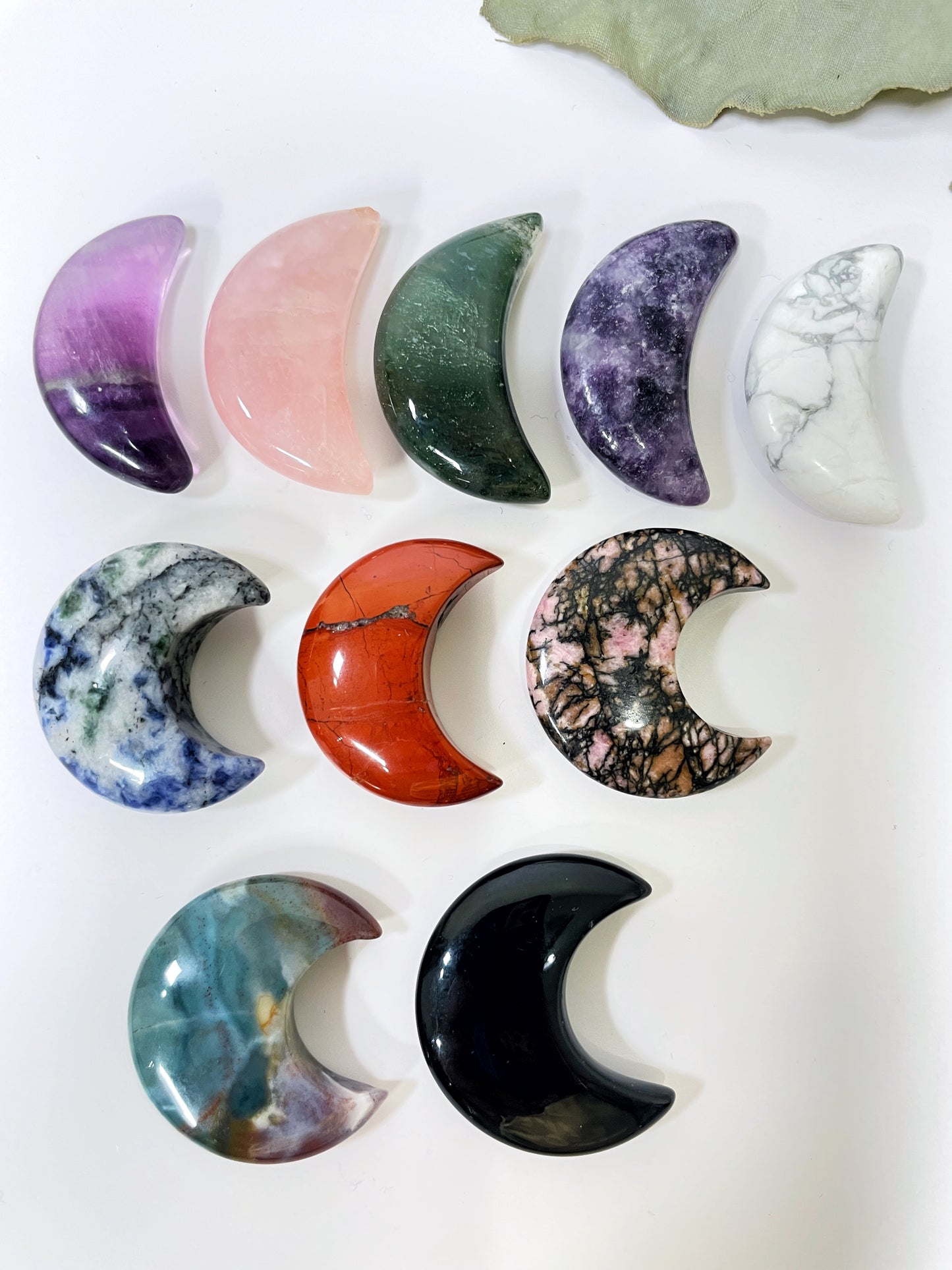 Mini Moon Carving-Variety