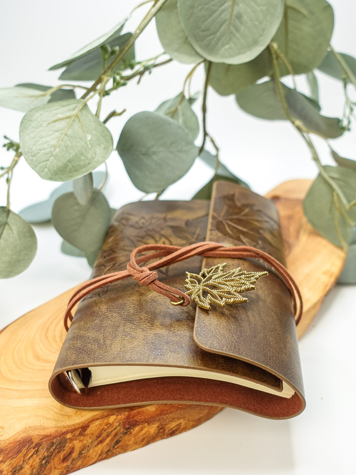 Leaf Leather Notebook - Tie Close