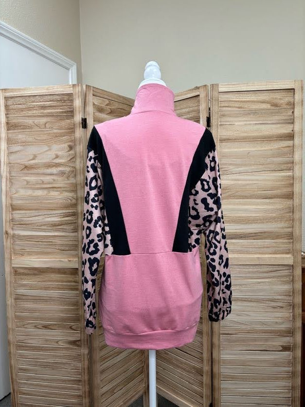 Pocketed Half Zip Leopard Pullover Sweatshirt