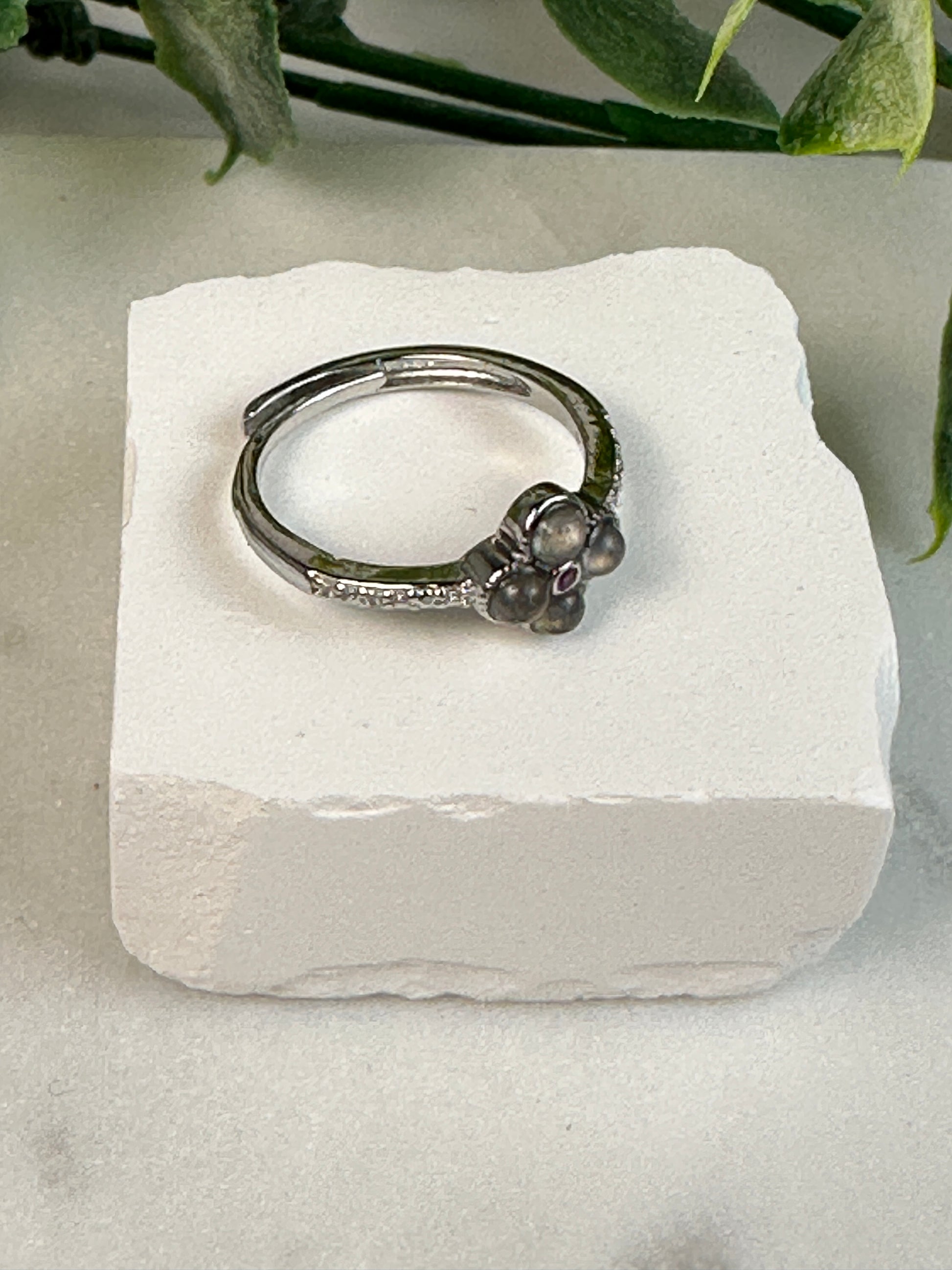 Labradorite Clover Ring Adjustable