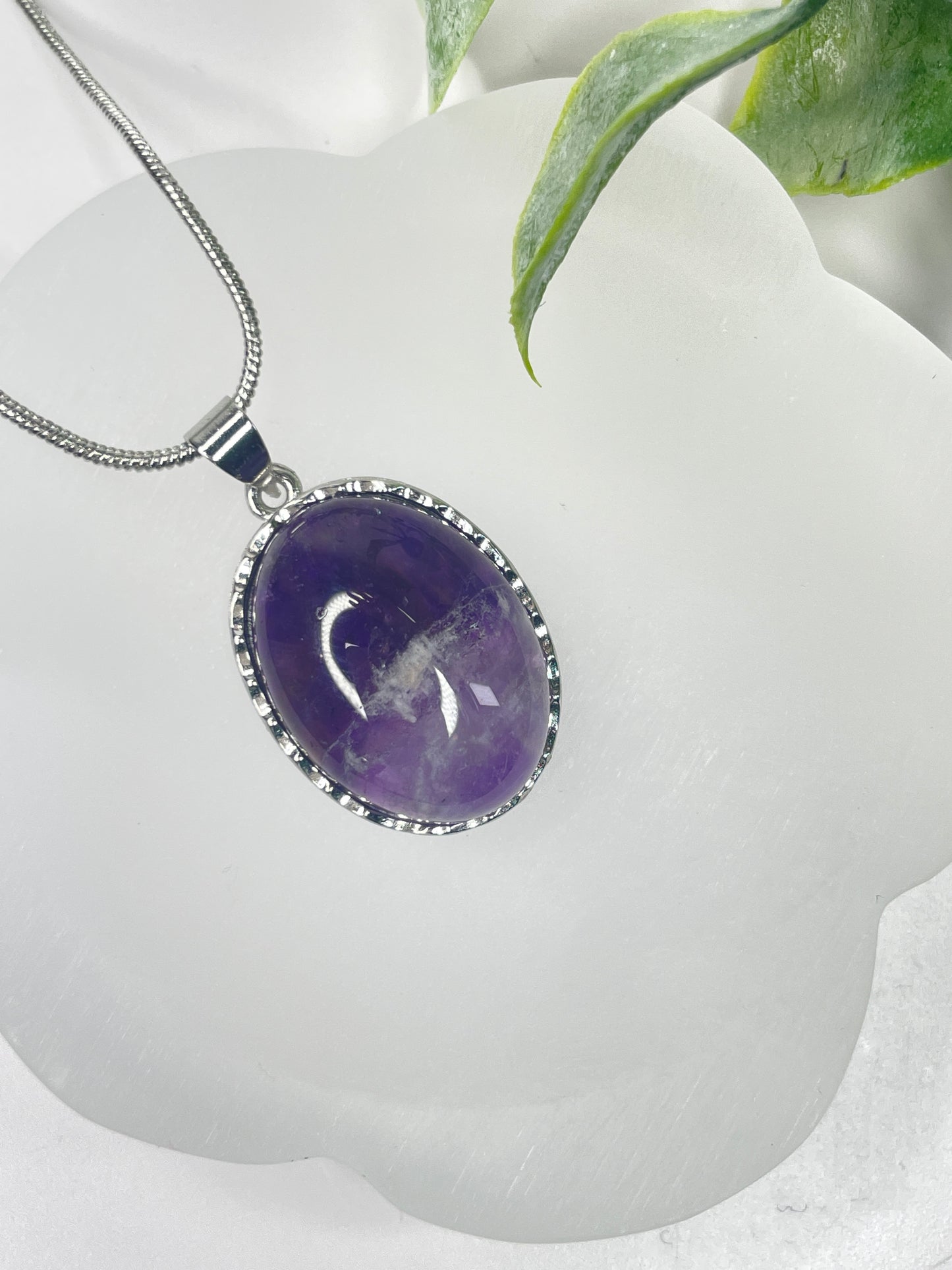 Dream Amethyst Oval Necklace